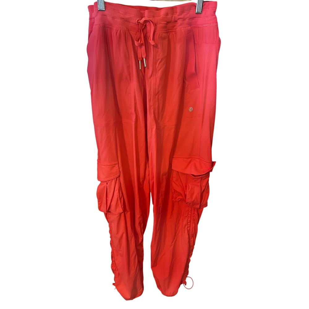 LULULEMON GLAZE PINK DANCE STUDIO CARGO JOGGER; SIZE MED